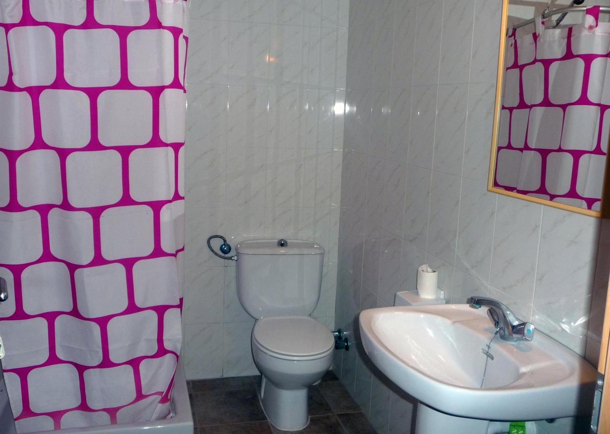 Hostal Yebisah Santa Eulária des Riu Quarto foto