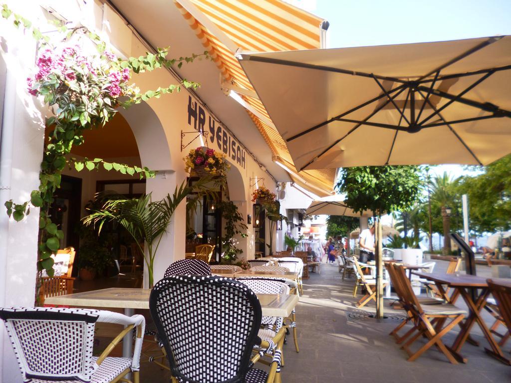 Hostal Yebisah Santa Eulária des Riu Exterior foto