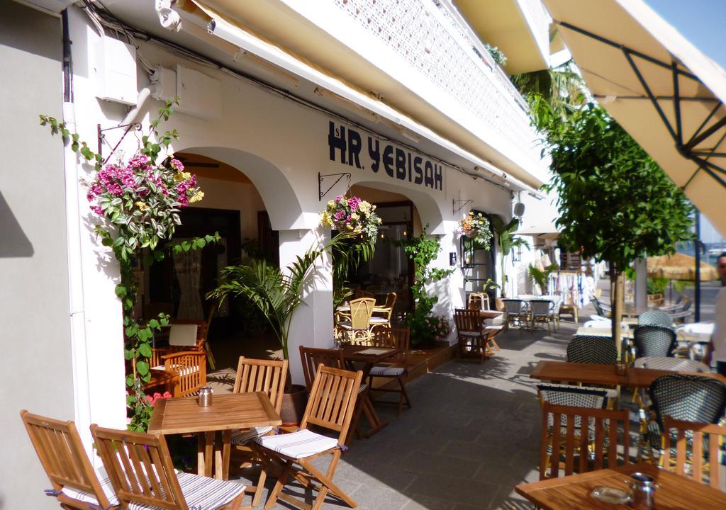Hostal Yebisah Santa Eulária des Riu Exterior foto