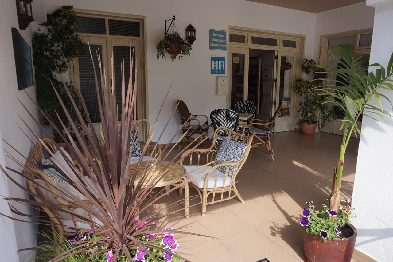 Hostal Yebisah Santa Eulária des Riu Exterior foto